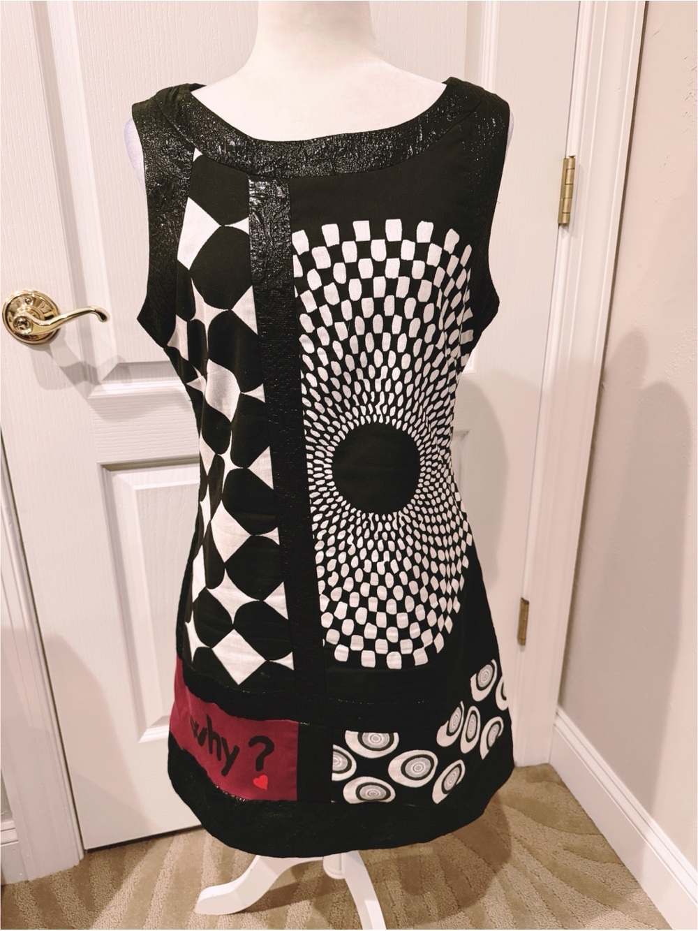 NWOT Desigual Black & White Graphic Sleeveless Dress